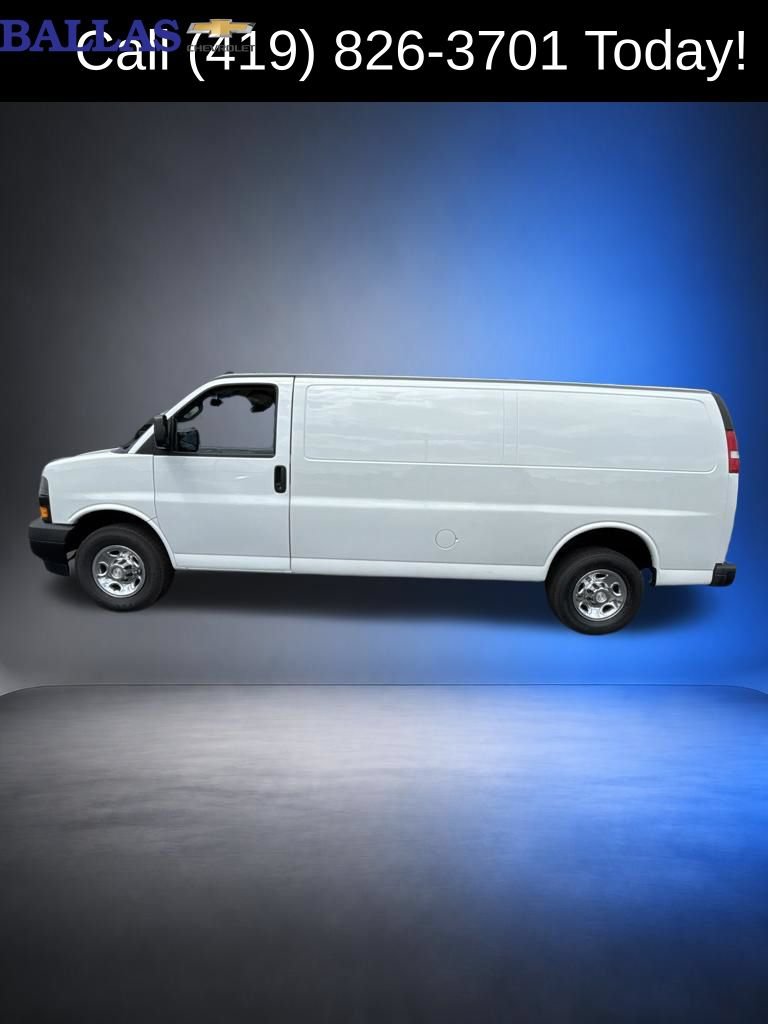 Used 2020 Chevrolet Express 2500 Extended RWD image 3