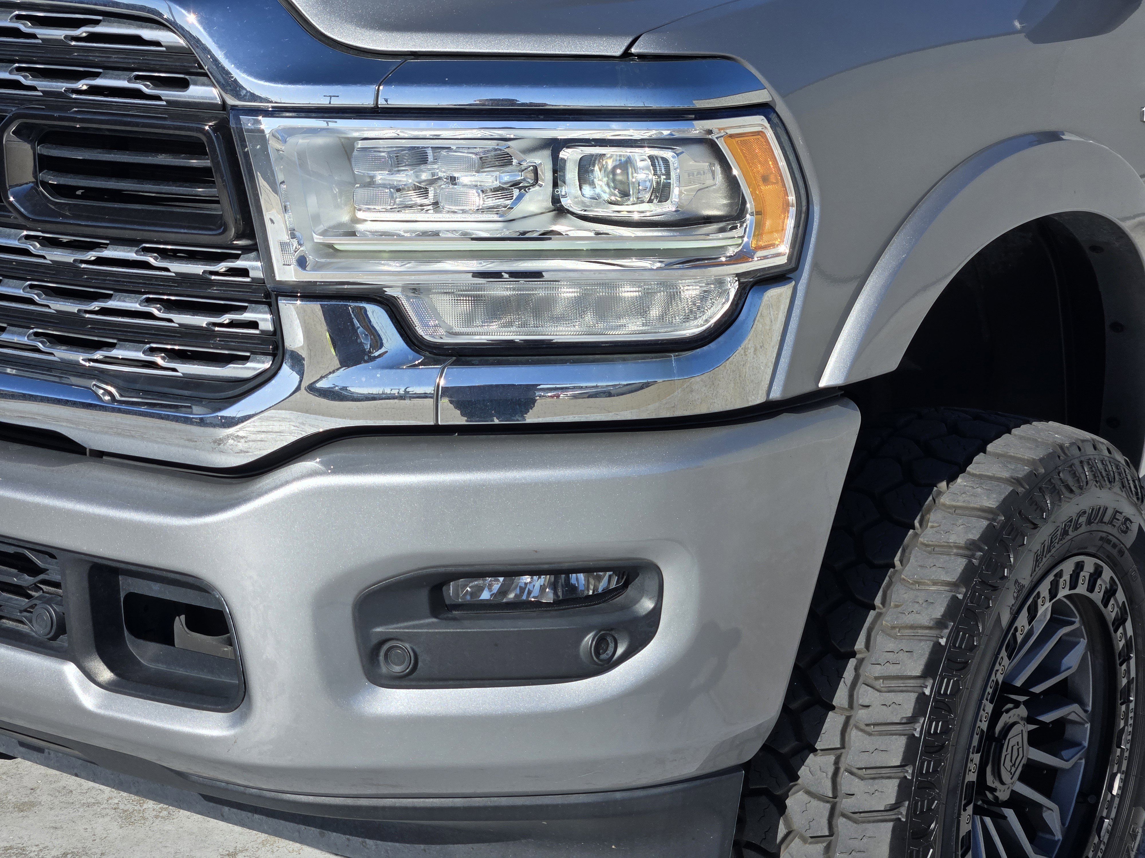 Used 2022 RAM 2500 Limited image 11