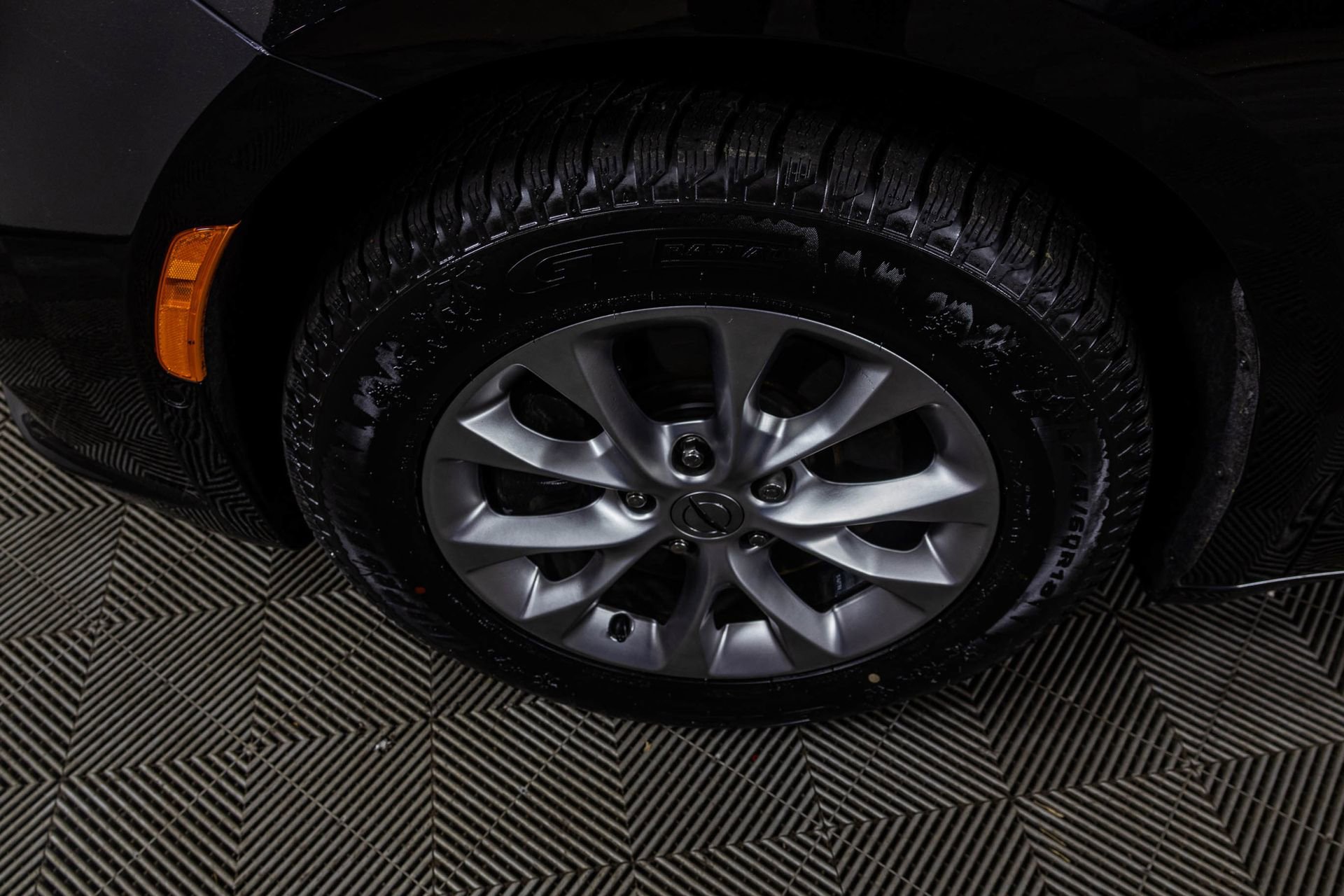 Used 2024 Chrysler Pacifica Touring-L image 49