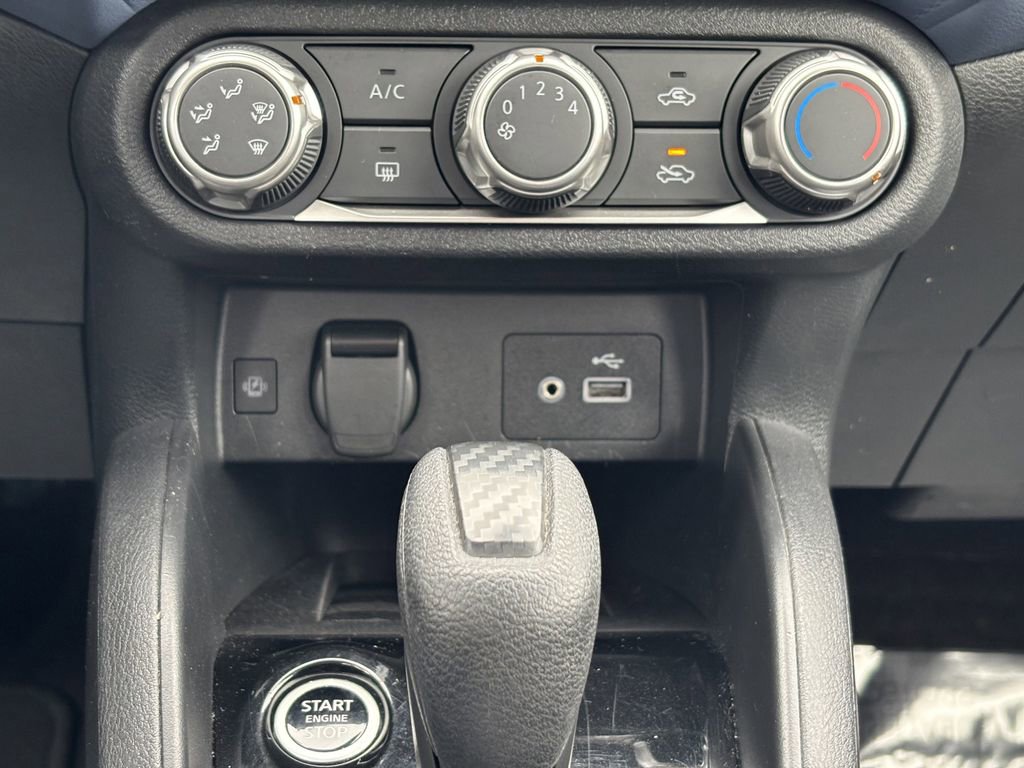 Used 2023 Nissan Versa SV FWD image 19