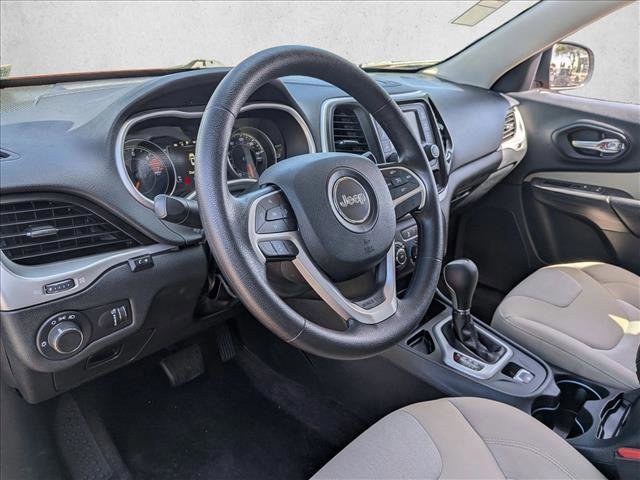 Used 2016 Jeep Cherokee Sport image 21