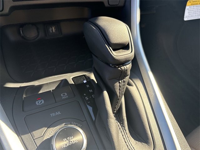 Used 2025 Toyota RAV4 XLE w/ Convenience Package image 20