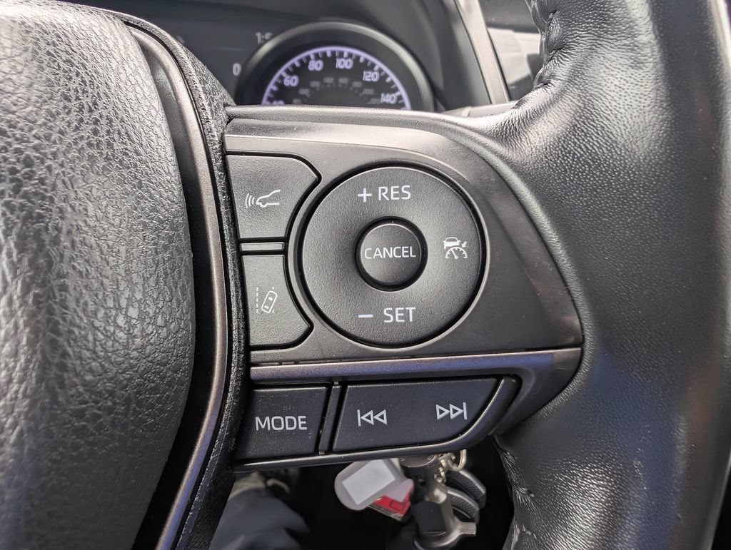 Used 2022 Toyota Camry SE AWD/4WD image 25