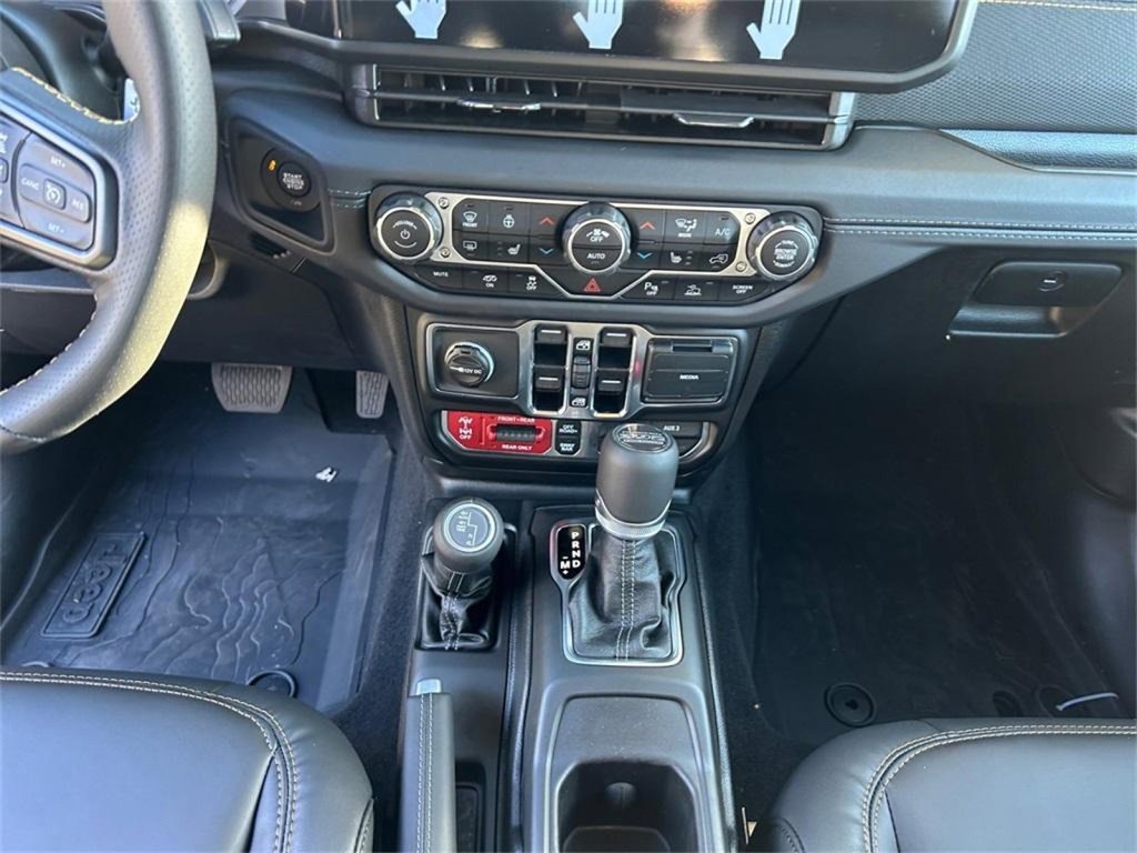 New 2025 Jeep Wrangler Unlimited Rubicon 392 image 15