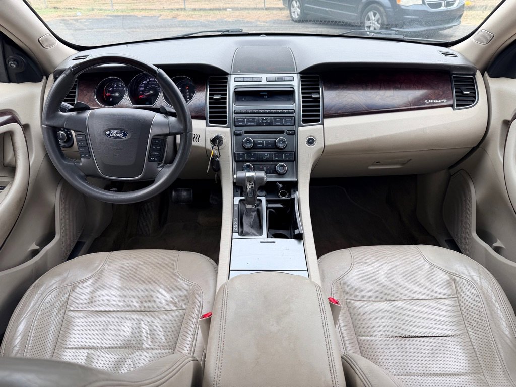 Used 2011 Ford Taurus Limited w/ 301A Rapid Spec Order Code image 15