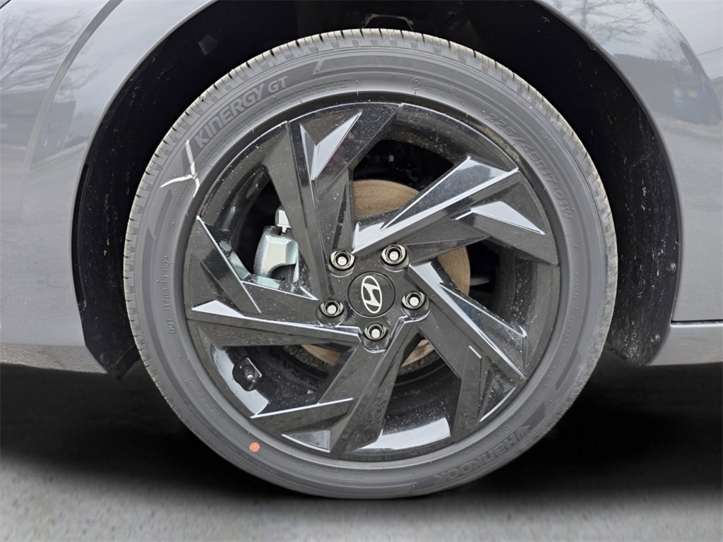New 2026 Hyundai Elantra Sport image 10
