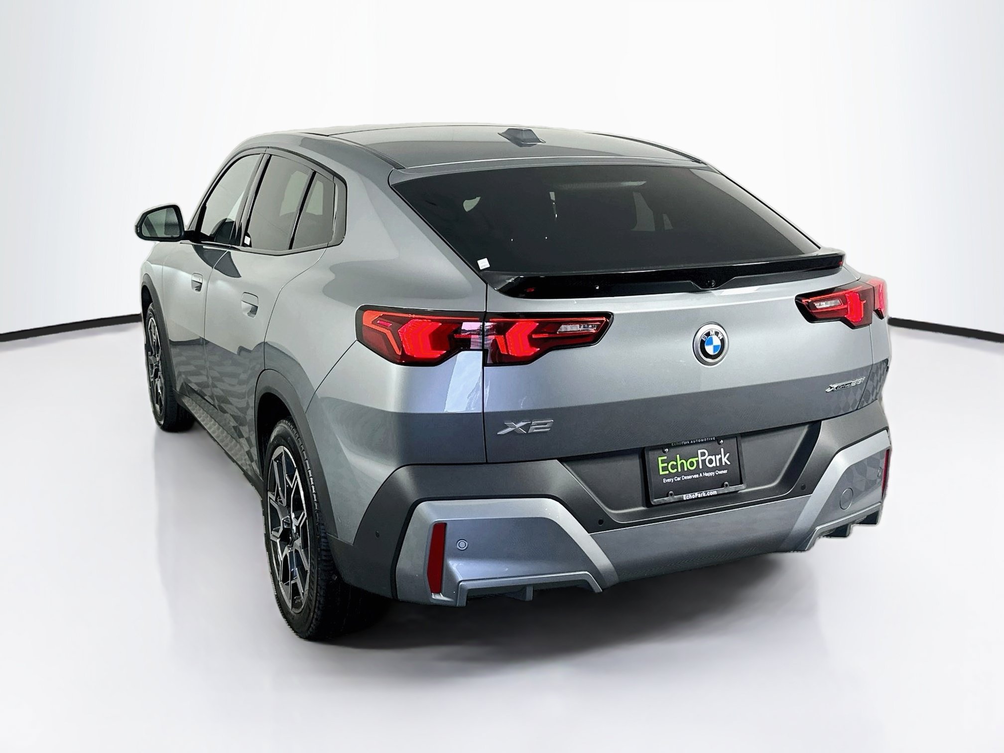 Used 2026 BMW X2 xDrive28i AWD/4WD image 5