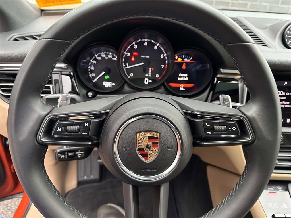 Used 2024 Porsche Macan image 27