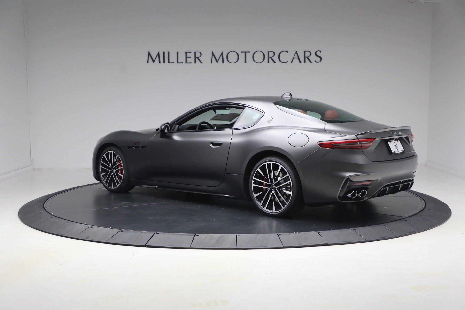 New 2026 Maserati GranTurismo Trofeo AWD/4WD image 4