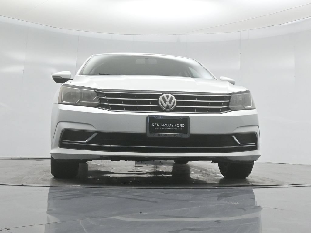 Used 2017 Volkswagen Passat 1.8T S FWD image 46