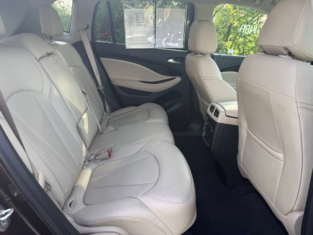 Used 2020 Buick Envision Essence FWD image 16