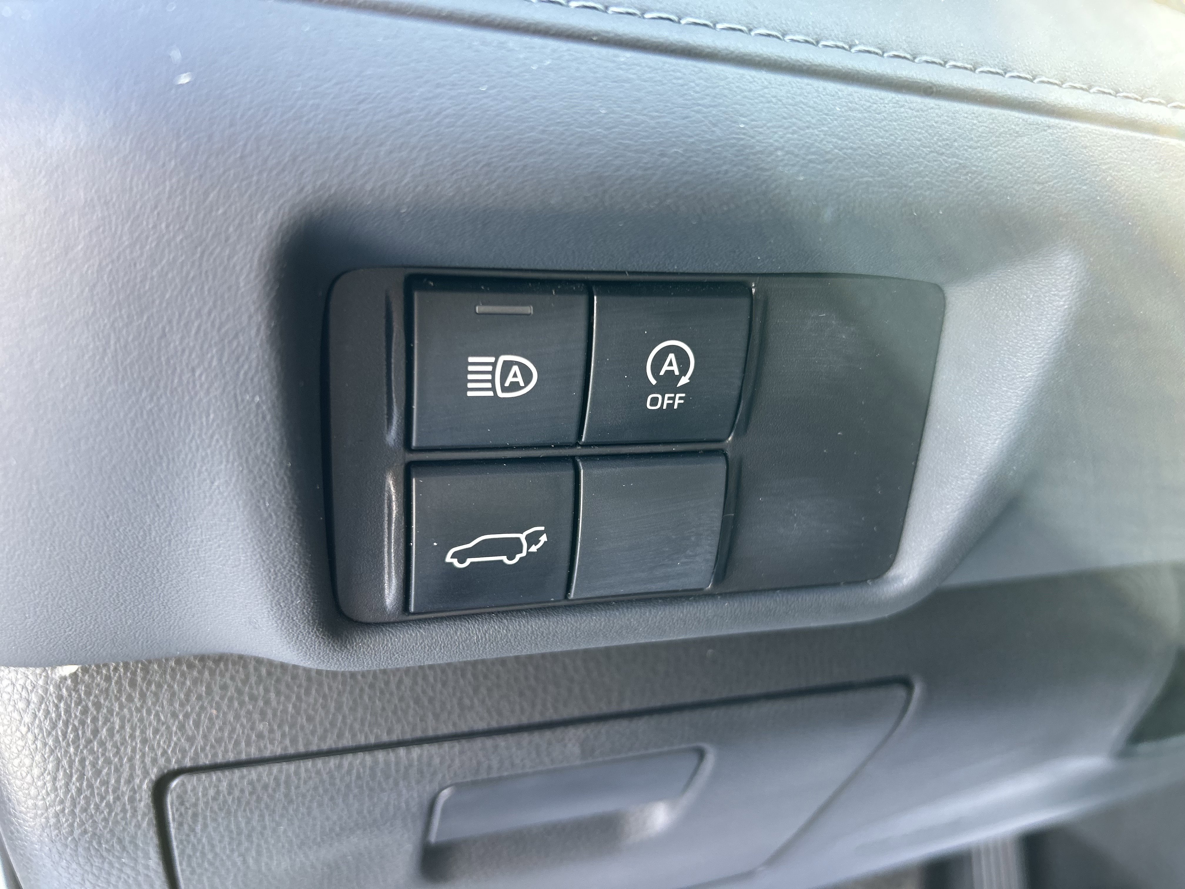 Certified 2023 Toyota Highlander XLE image 15