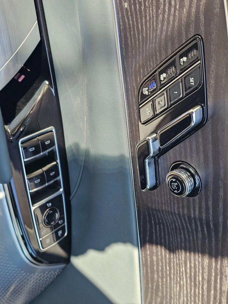 New 2026 Cadillac Lyriq Signature Sport w/ Nappa Leather Package image 22