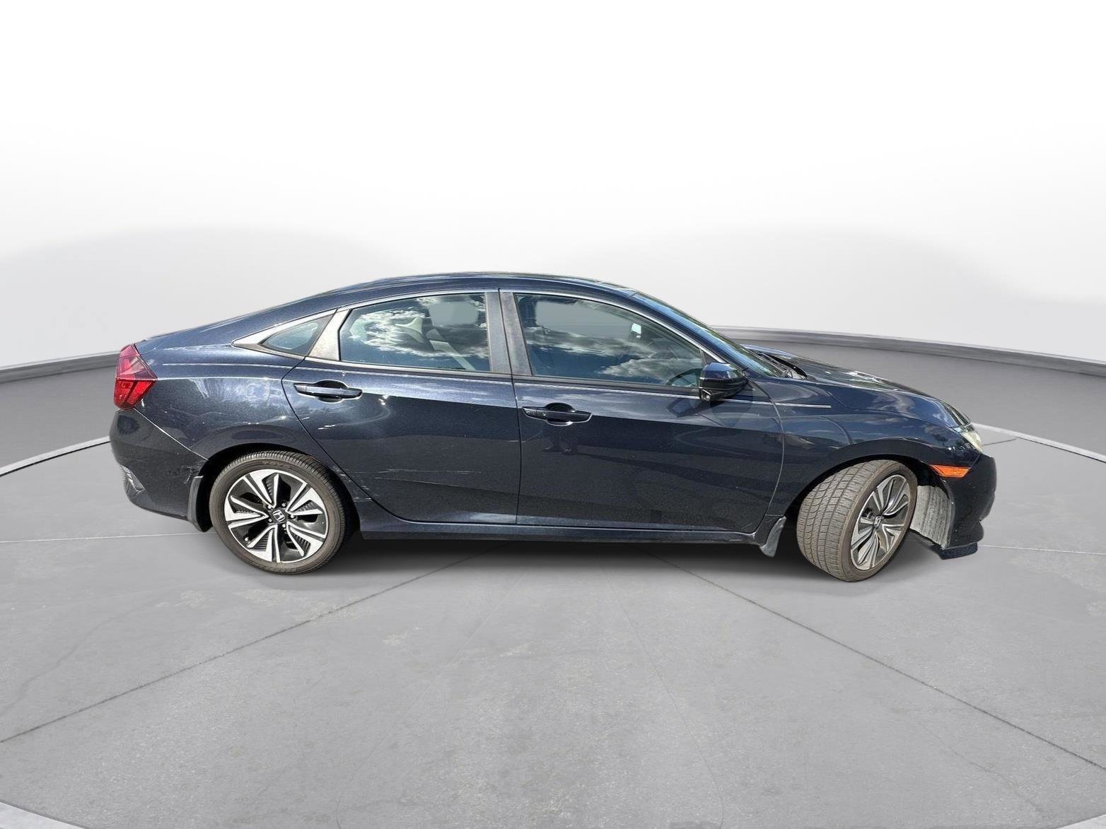 Used 2016 Honda Civic EX-T image 5