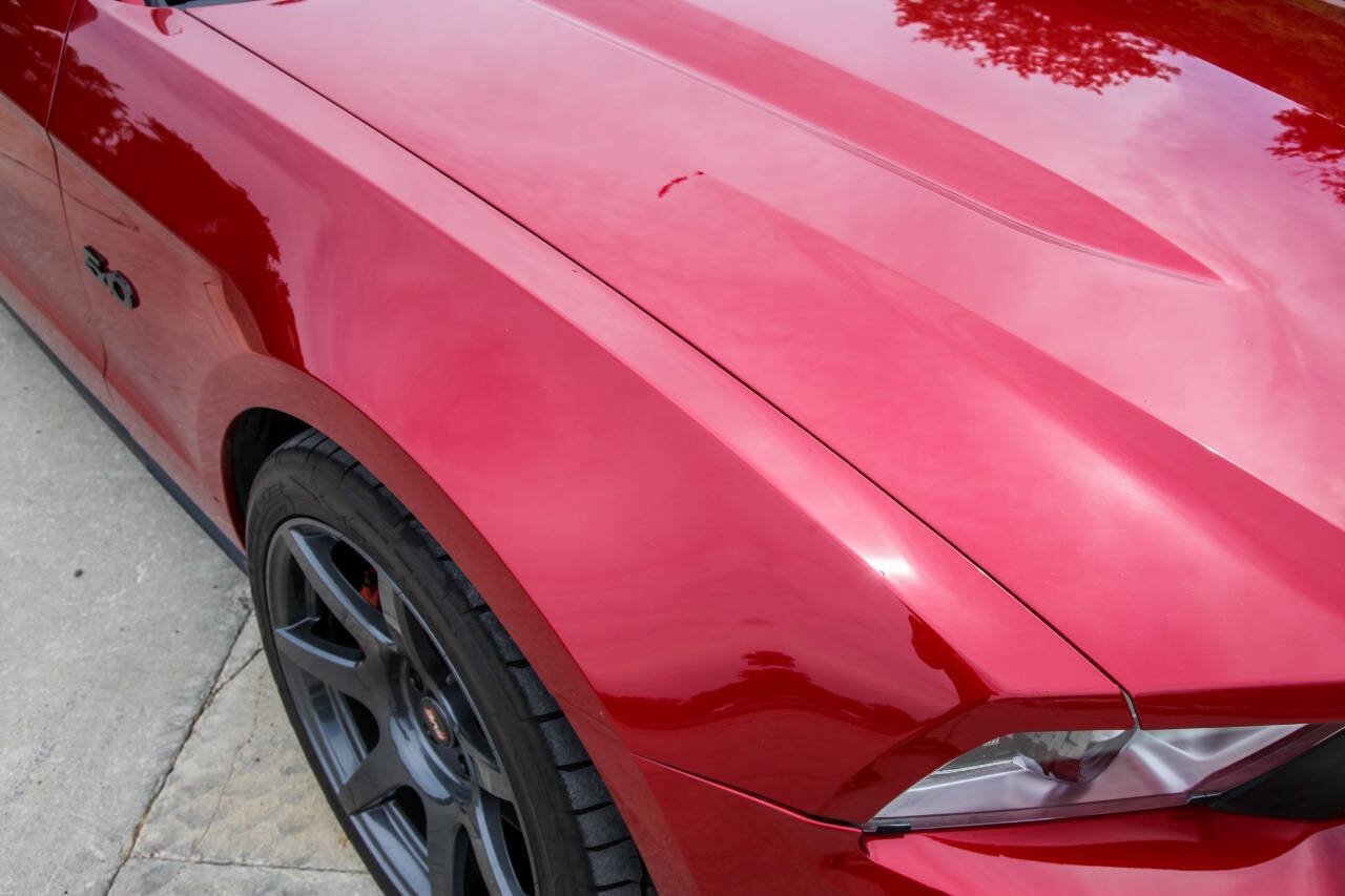 Used 2011 Ford Mustang GT Premium w/ Electronics Pkg RWD image 39