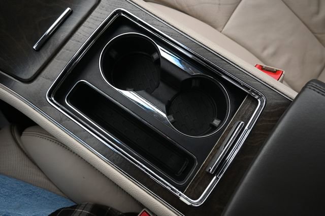 Used 2017 Lincoln Continental Reserve w/ Technology Package image 29