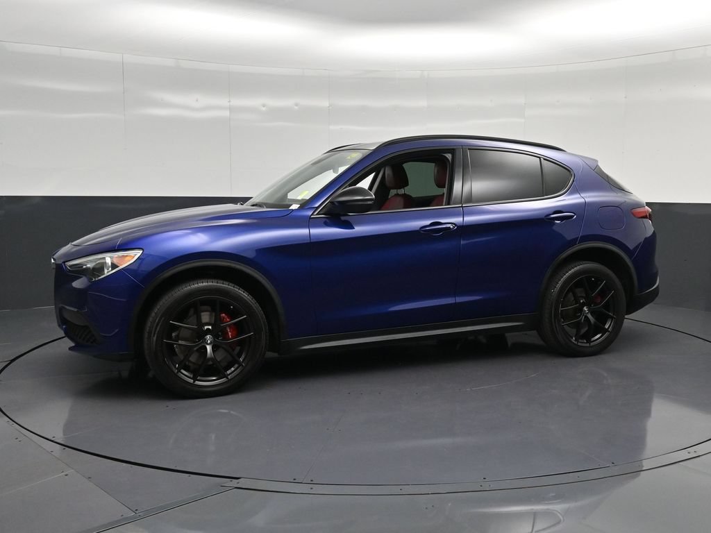 Used 2020 Alfa Romeo Stelvio w/ Nero Edizione RWD image 7