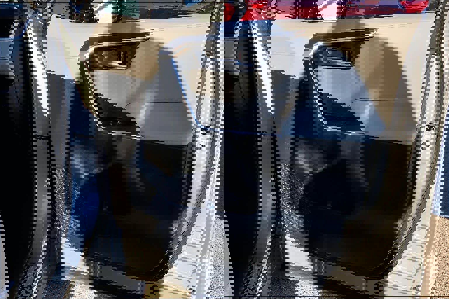 Used 2024 Toyota RAV4 XLE w/ Convenience Package image 23