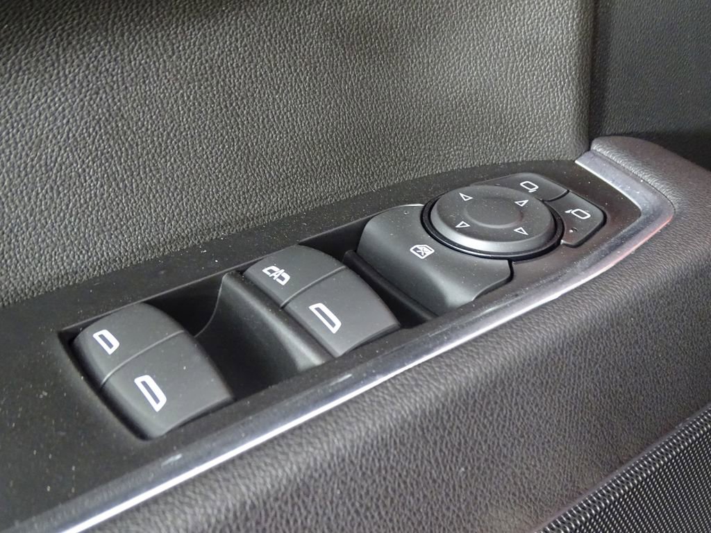 Used 2025 GMC Sierra 1500 Elevation image 16