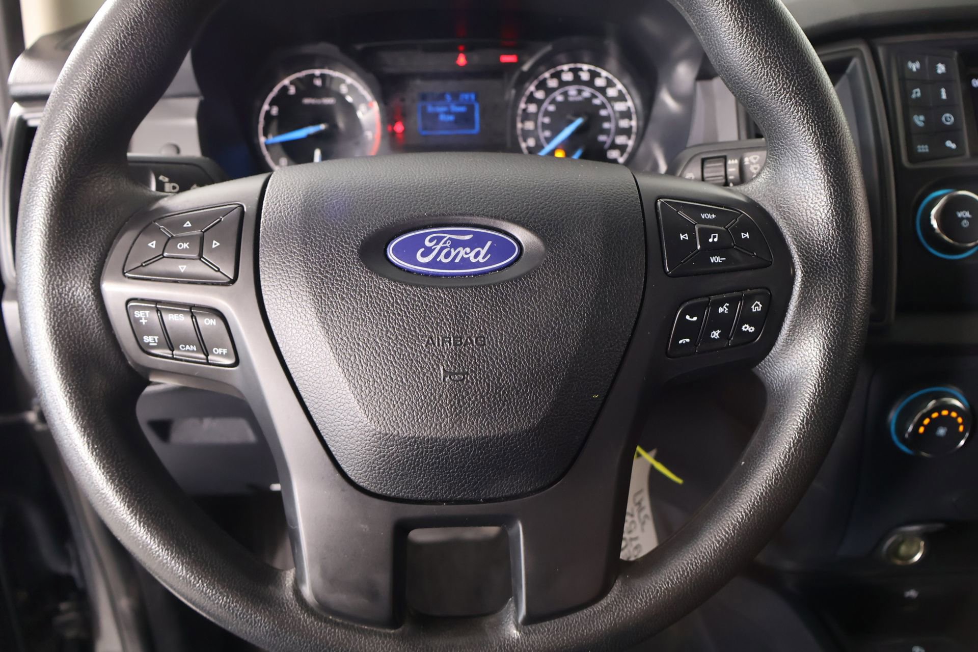 Used 2019 Ford Ranger XL w/ Equipment Group 101A Mid RWD image 3