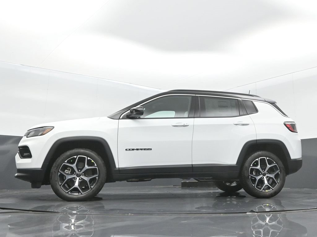 Certified 2025 Jeep Compass Limited image 32