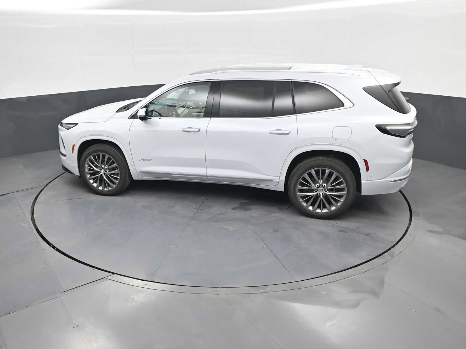 New 2026 Buick Enclave Avenir w/ Super Cruise Package AWD/4WD image 38