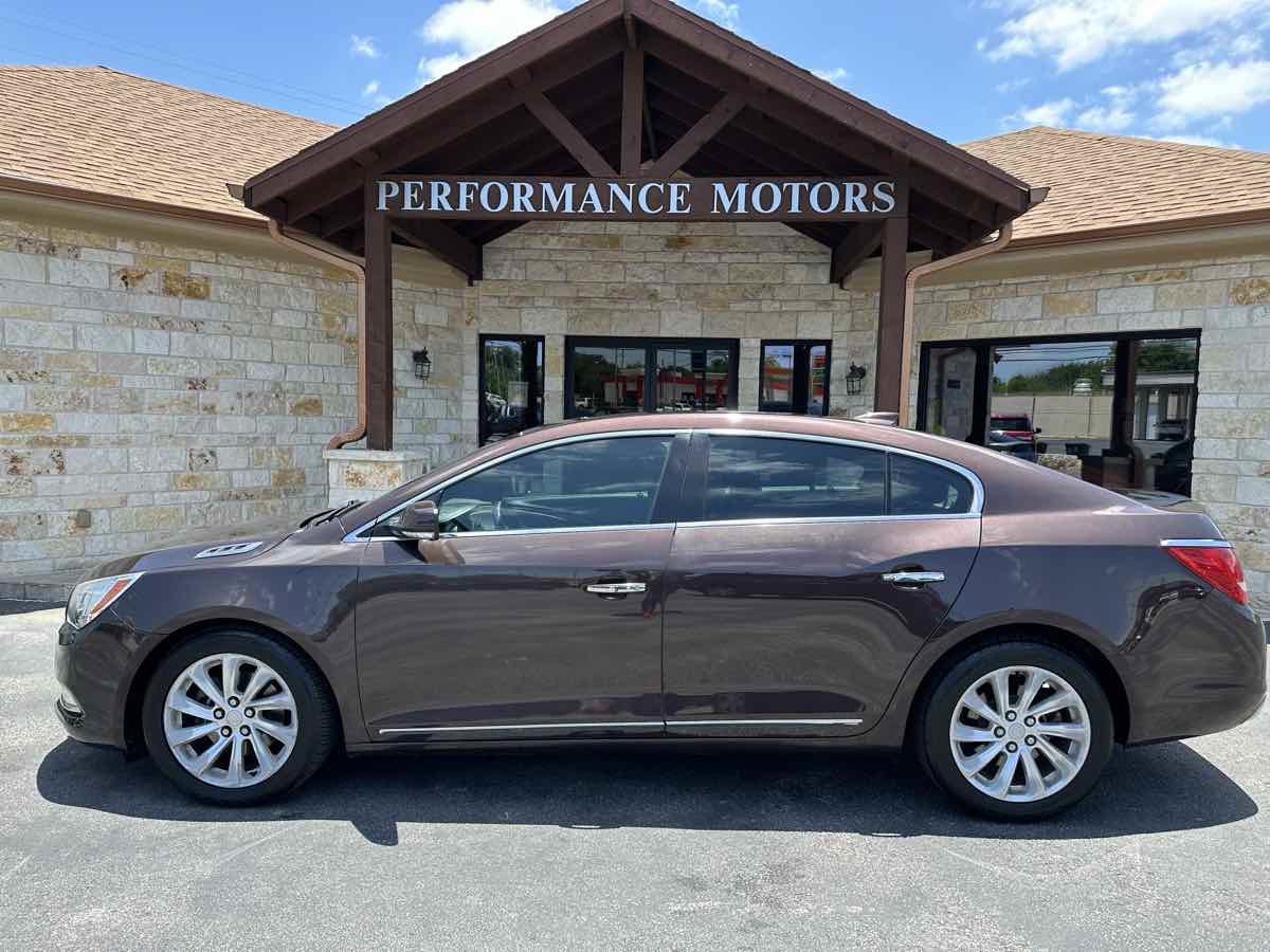 Used 2016 Buick LaCrosse Leather FWD image 2
