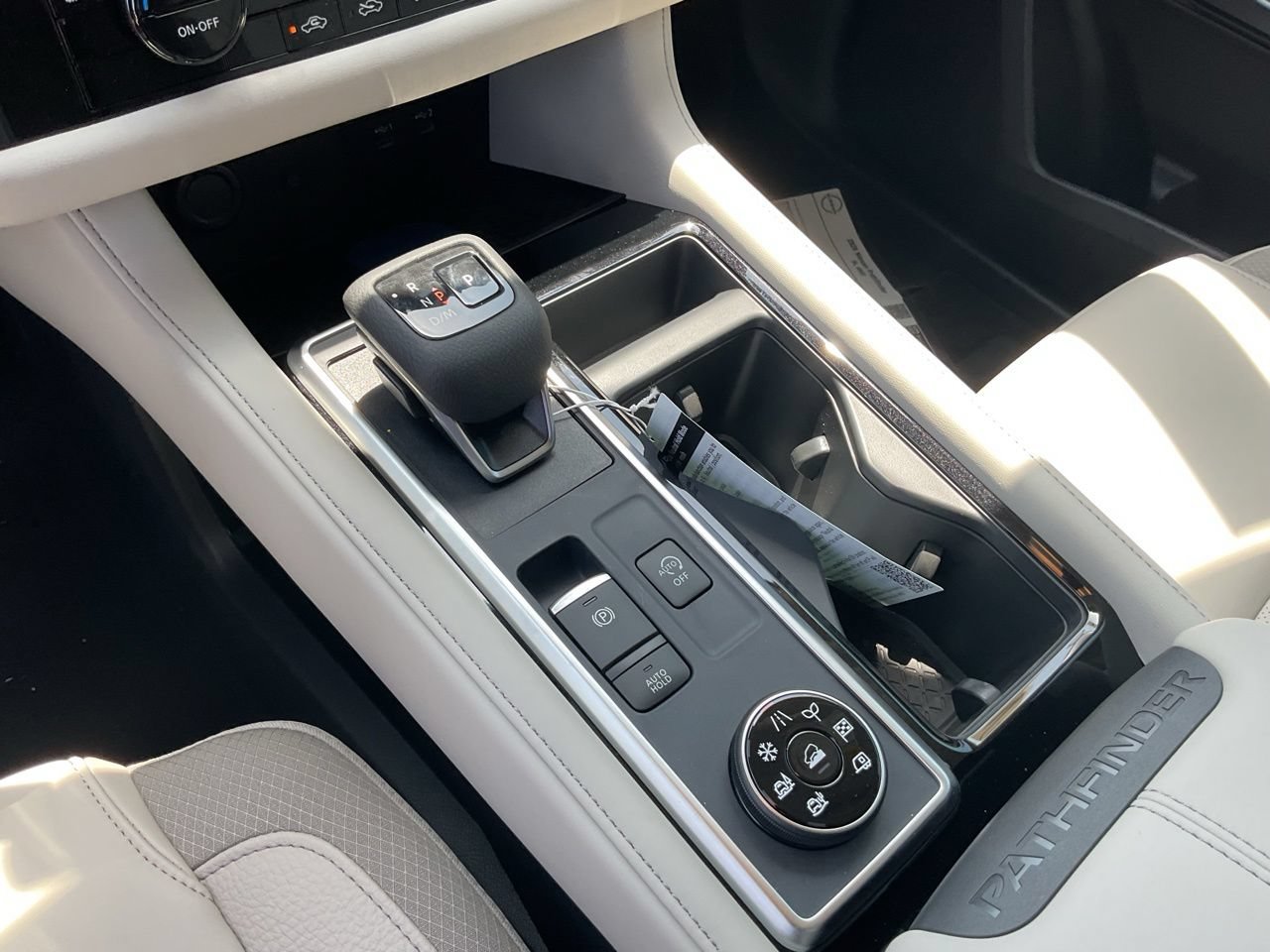 New 2026 Nissan Pathfinder SL AWD/4WD image 22
