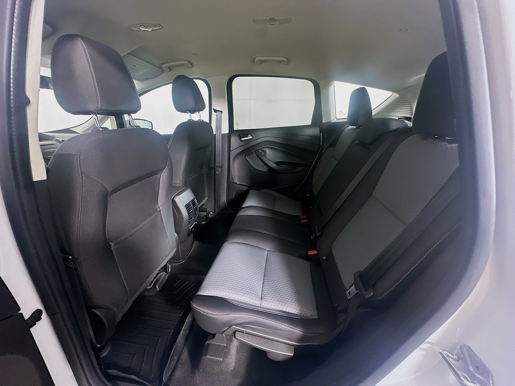 Used 2017 Ford C-MAX SE FWD image 25