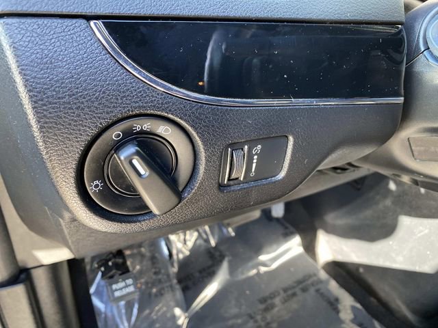 Used 2015 Dodge Grand Caravan SE FWD image 30
