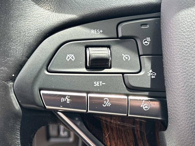 Certified 2022 Cadillac Escalade Premium Luxury w/ Performance Package AWD/4WD image 29