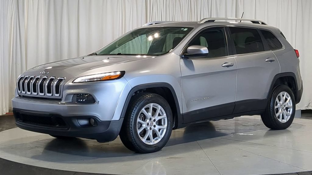 Used 2014 Jeep Cherokee Latitude w/ Comfort/Convenience Group FWD image 5