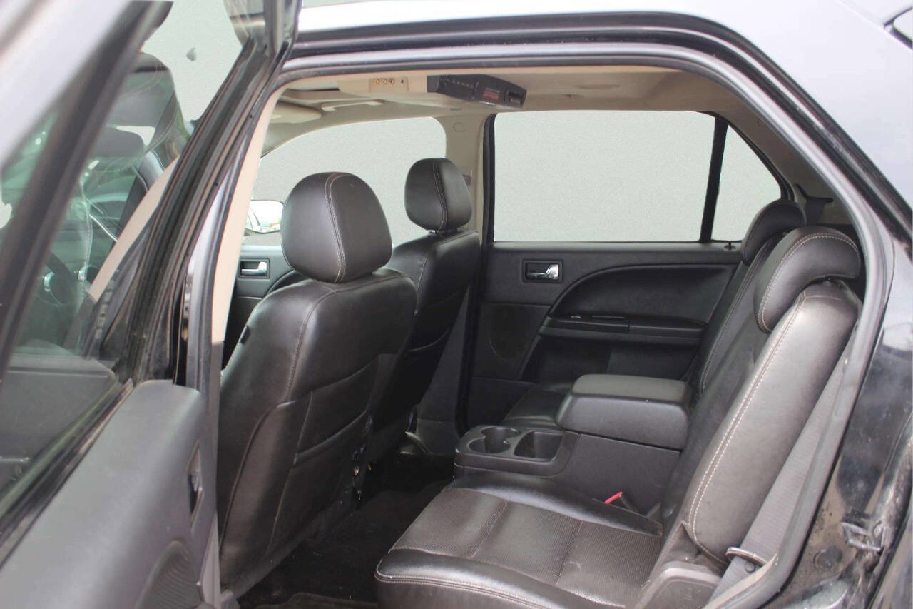 Used 2008 Ford Taurus X Limited FWD image 7