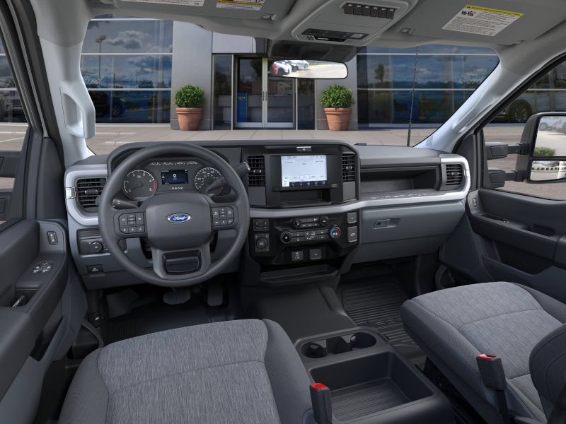 New 2026 Ford F550 4x4 Regular Cab Super Duty w/ XL Chrome Package image 9