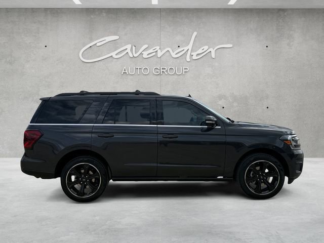 Used 2024 Ford Expedition Limited image 17