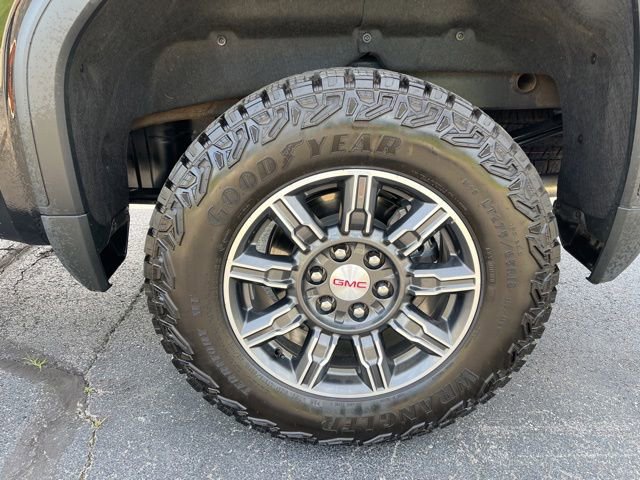 Used 2025 GMC Sierra 1500 AT4 AWD/4WD image 12