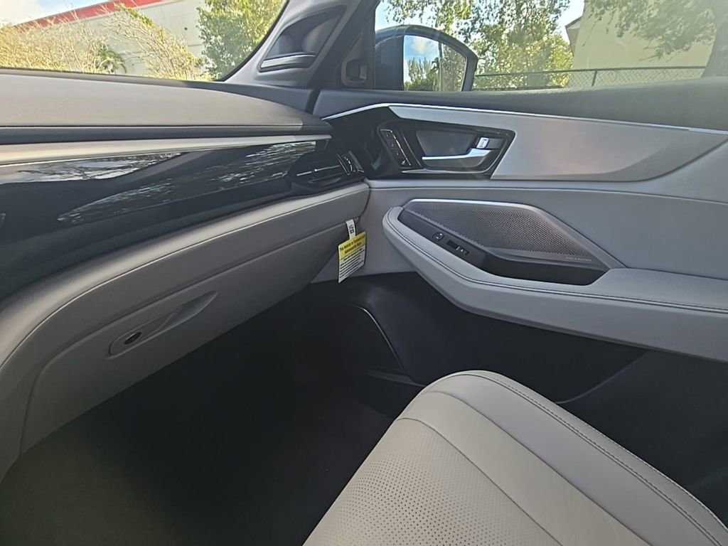 Certified 2025 Acura MDX w/ Technology Package image 27