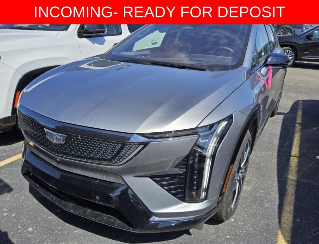 Used 2025 Cadillac Optiq Sport 2 w/ LPO, Floor Liner Package AWD/4WD video 1