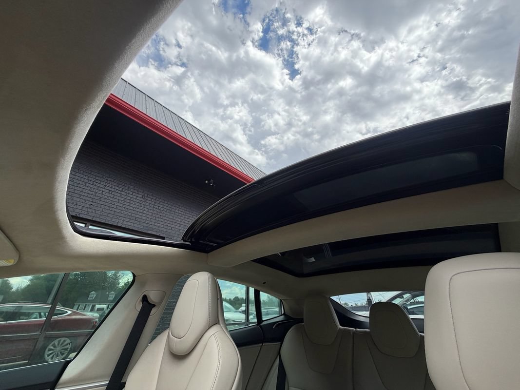 Used 2017 Tesla Model S 100D AWD/4WD image 38