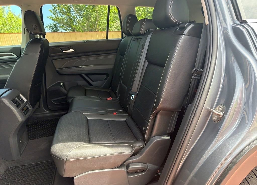 Used 2023 Volkswagen Atlas SE w/ Black Wheel Package AWD/4WD image 23