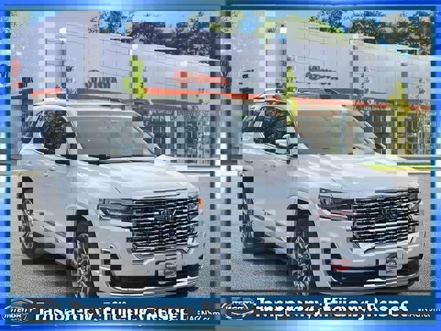 Used 2023 GMC Acadia Denali w/ Denali Technology Package AWD/4WD image 1