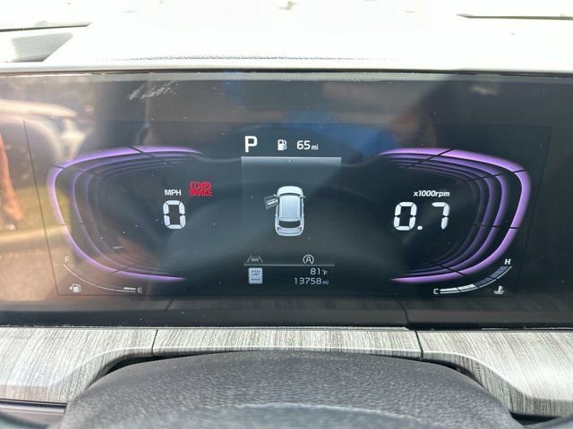 Used 2025 Kia Telluride EX w/ EX Captain's Chair Package FWD image 28
