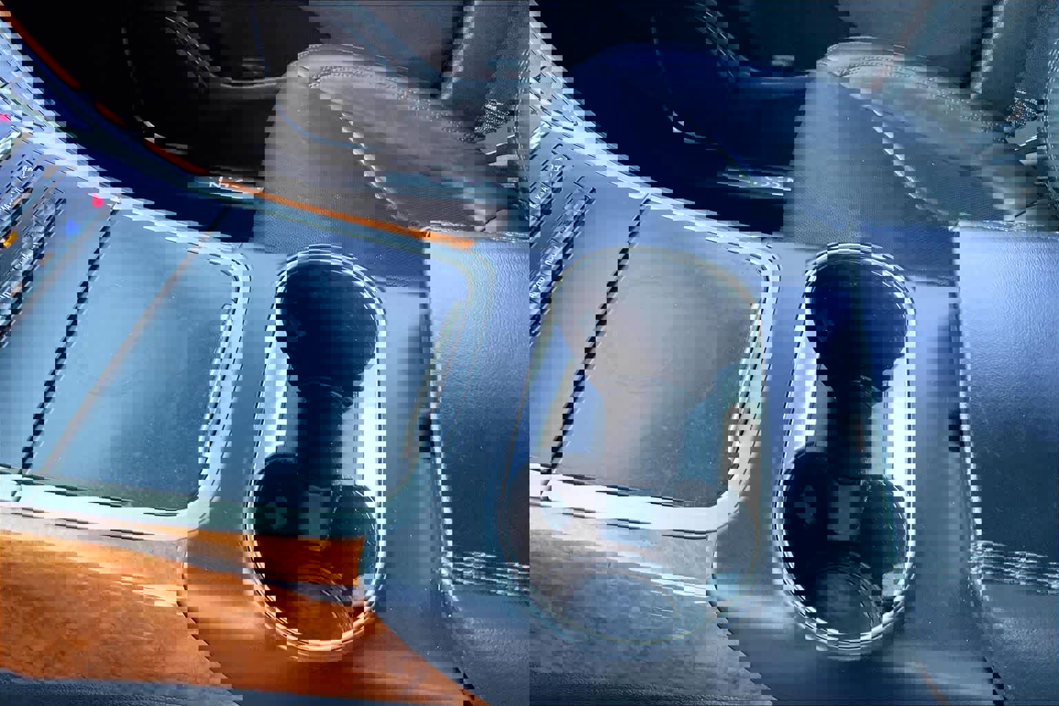 Used 2017 Lincoln MKX Reserve w/ Driver Assistance Package image 17