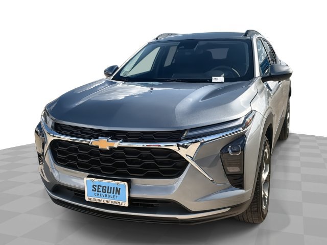 Certified 2026 Chevrolet Trax LT FWD image 1