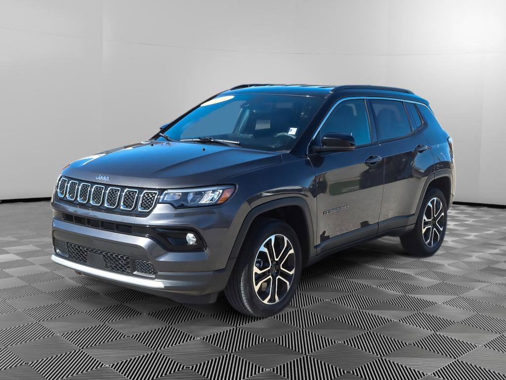 Used 2024 Jeep Compass Limited image 2