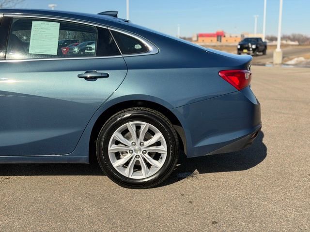 Used 2025 Chevrolet Malibu LT image 12