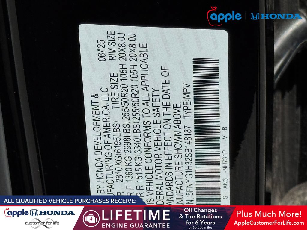 Used 2025 Honda Pilot Sport image 31