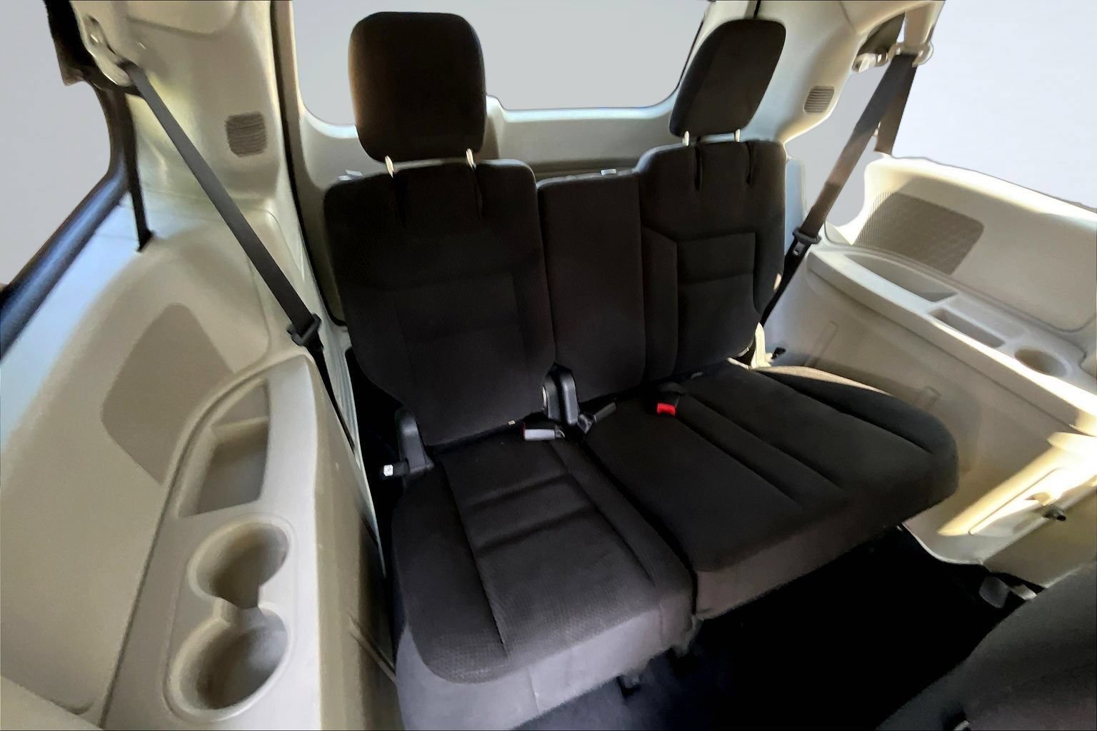 Used 2017 Dodge Grand Caravan SE w/ Power Window Group FWD image 25