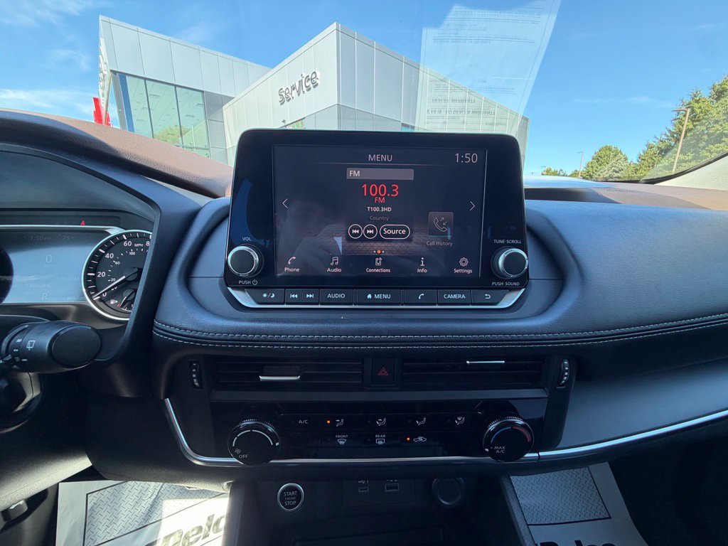 Used 2021 Nissan Rogue S AWD/4WD image 9