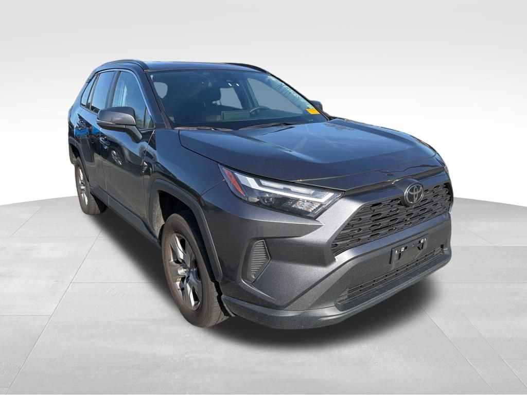 Used 2025 Toyota RAV4 XLE image 7